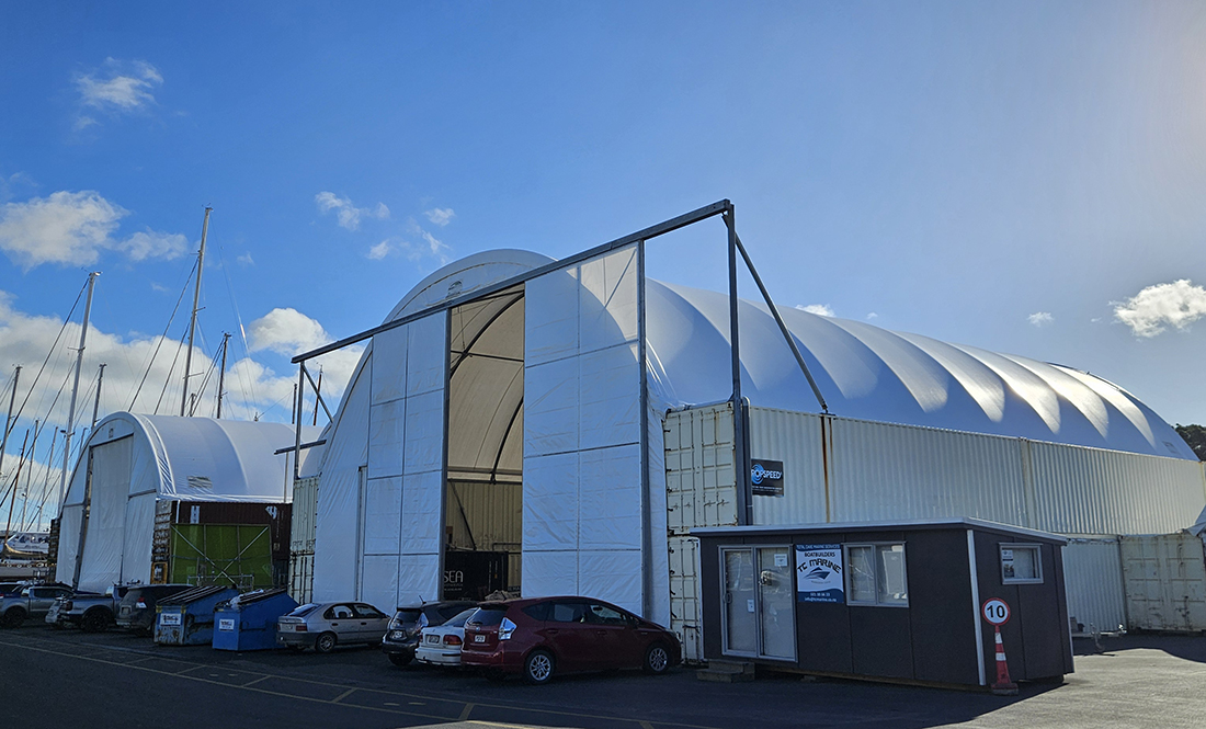 Boat storage shelter