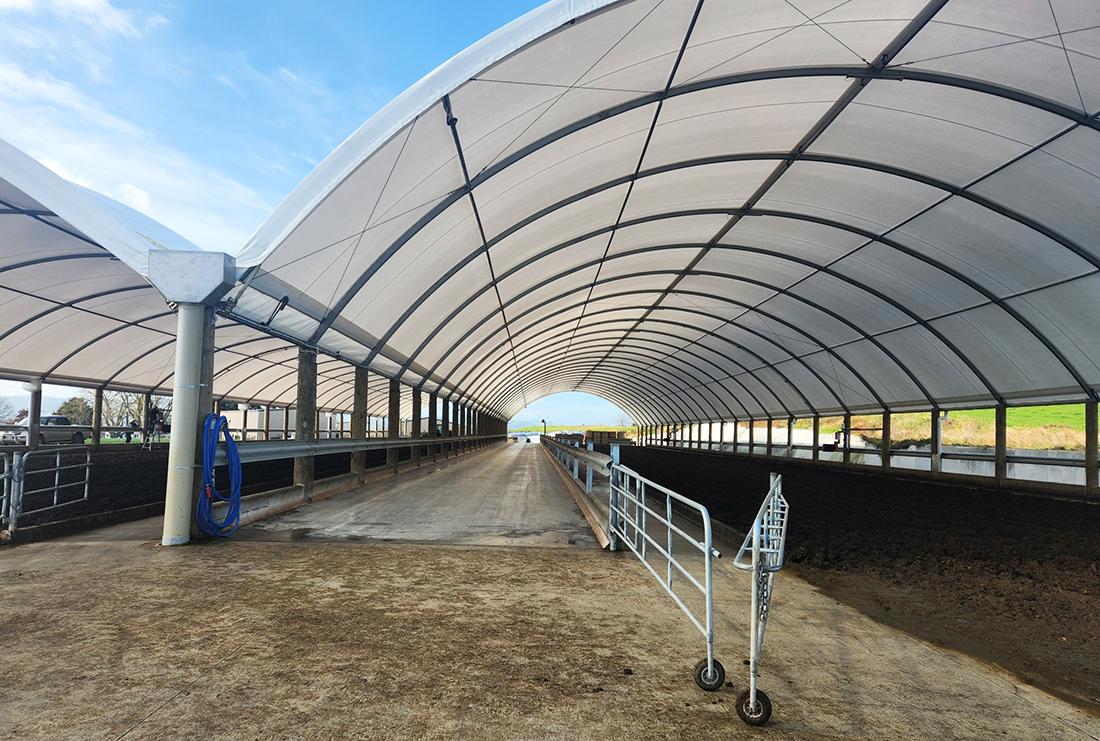 Double span Wintering Barn